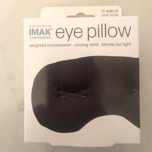 IMAK compression eye pillow